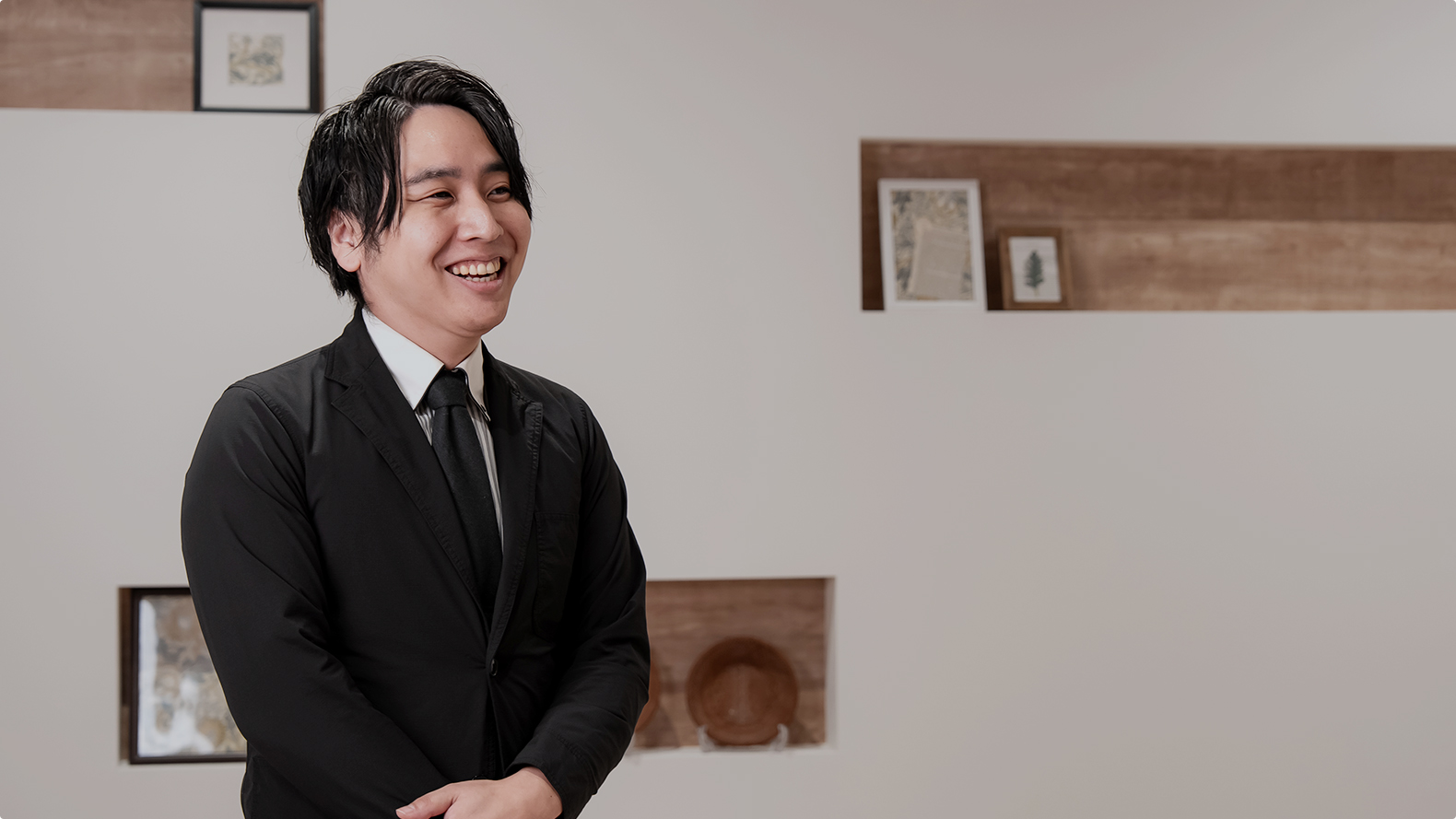 専務取締役  鳥羽 毅